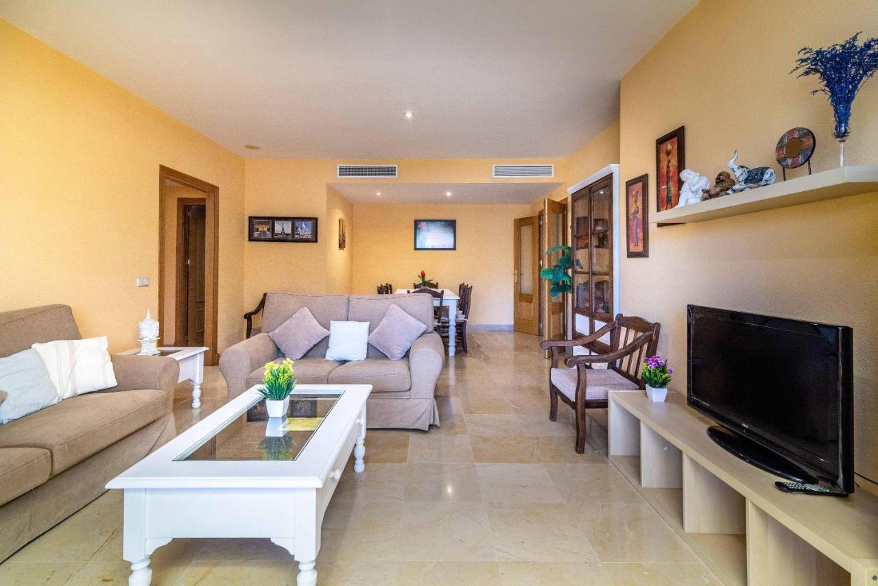 Spacious Apartment In Marbella Zewnętrze zdjęcie