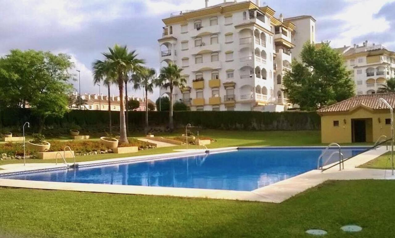 Spacious Apartment In Marbella Zewnętrze zdjęcie